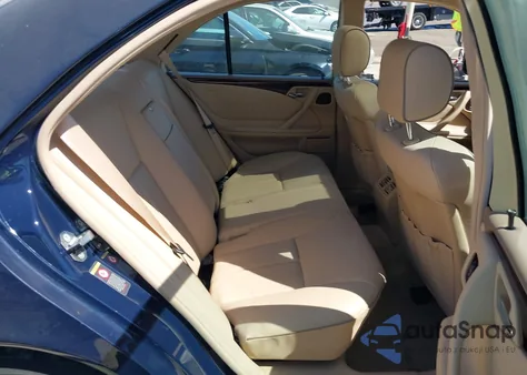 2000 Mercedes-Benz E 320 from USA, damaged, VIN WDBJF65J1YA972833